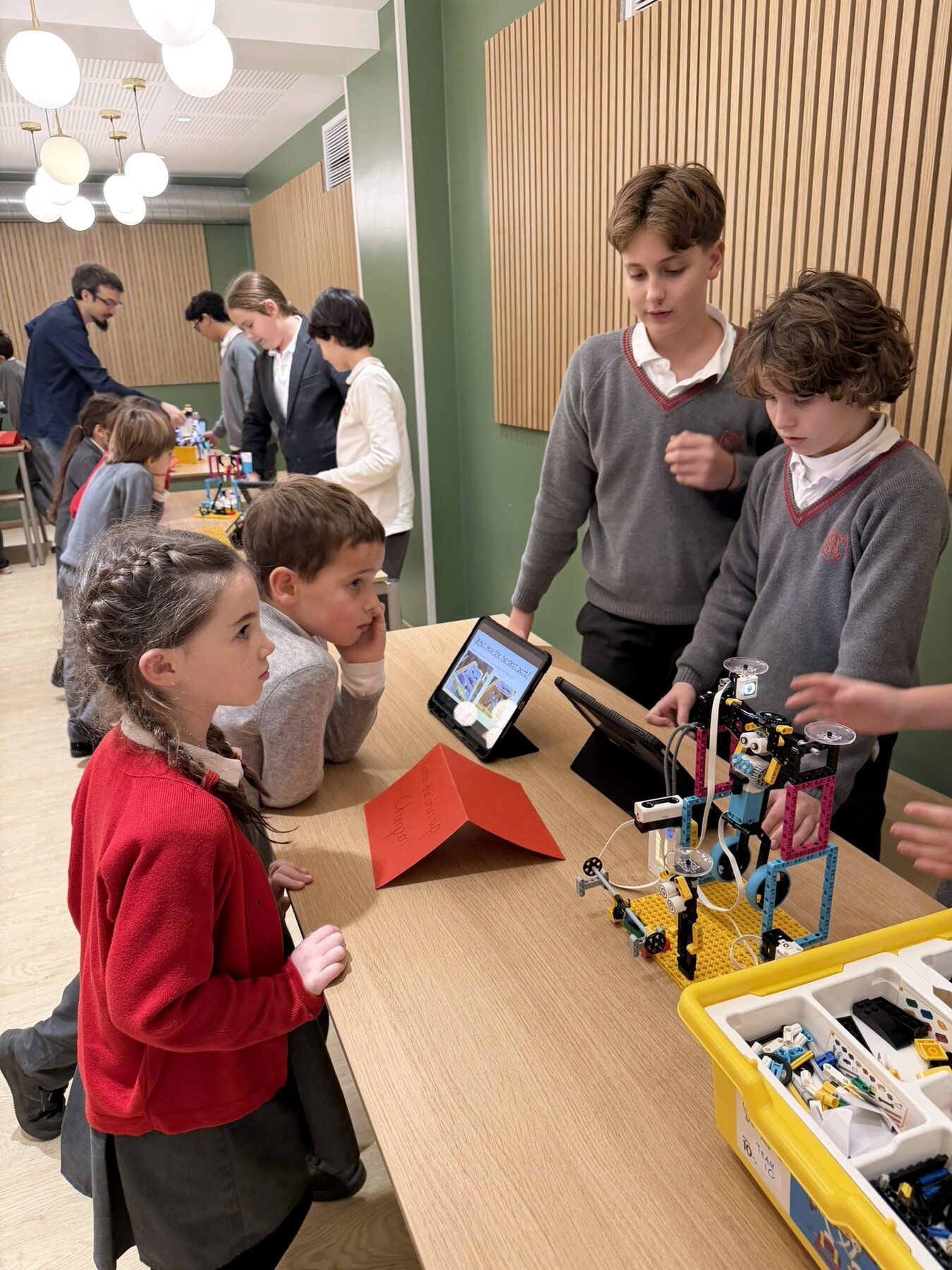Élèves Concordia — projet STEM interdisciplinaire